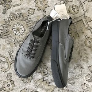 🆕NEW boys sneakers